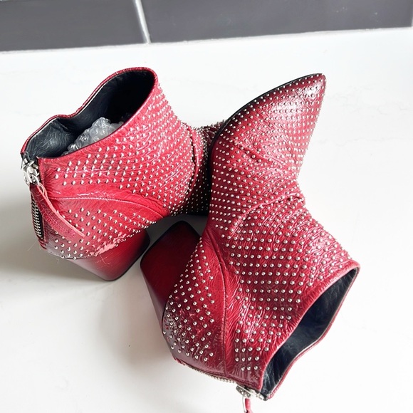 HALMANERA Ankle boots - Picture 14 of 14